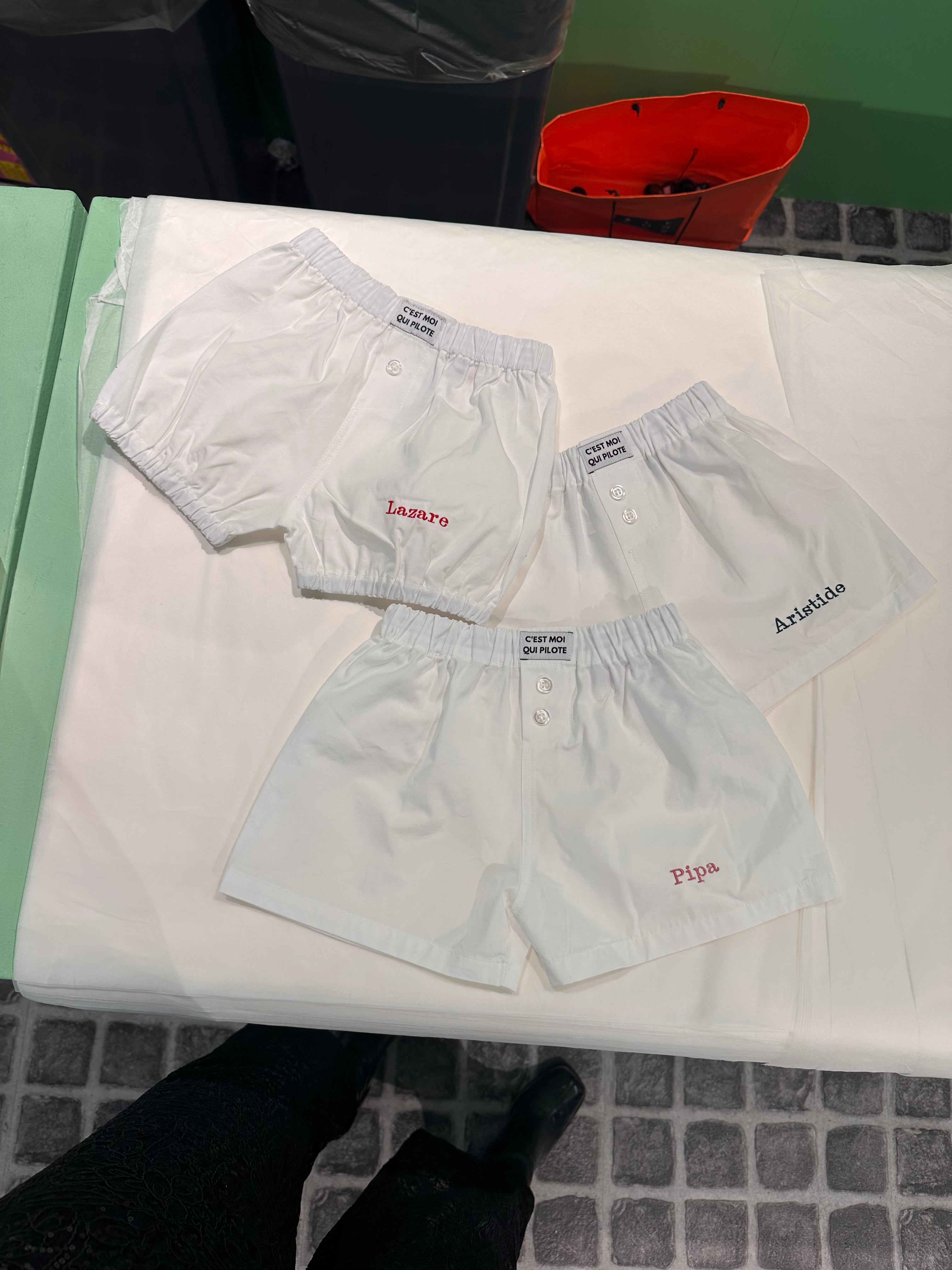 Broderie personnalisée 🧵 C'est moi qui pilote
